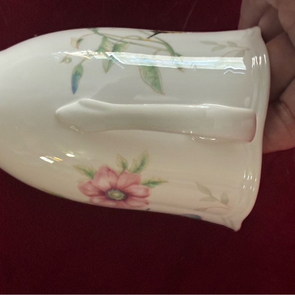 Butterfly Meadow Ceramic Mugs - (Set of 5) Swallowtail Design 4.24” high - Picture 4 of 7